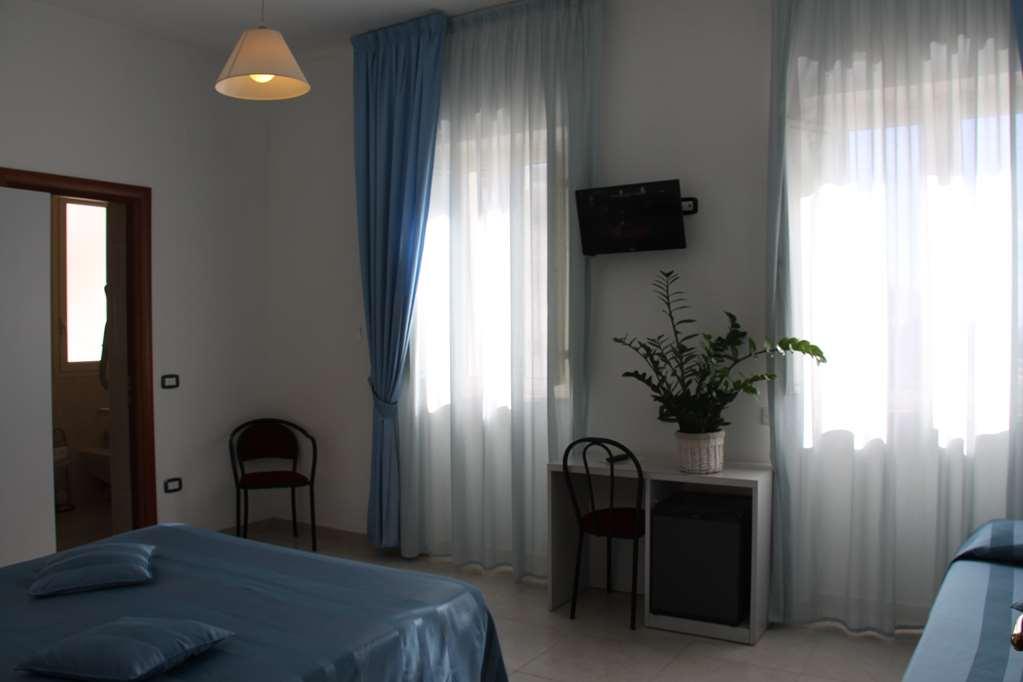 Hotel Falcone Vieste Chambre photo